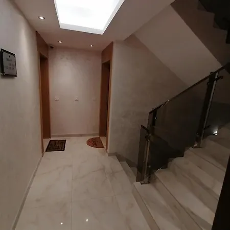 Stefani Lux-pino Silvestre-centar Apartament *