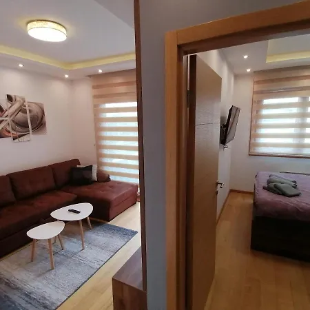 דירה Stefani Lux-pino Silvestre-centar