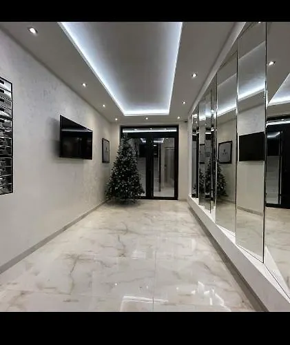 Stefani Lux-pino Silvestre-centar Διαμέρισμα